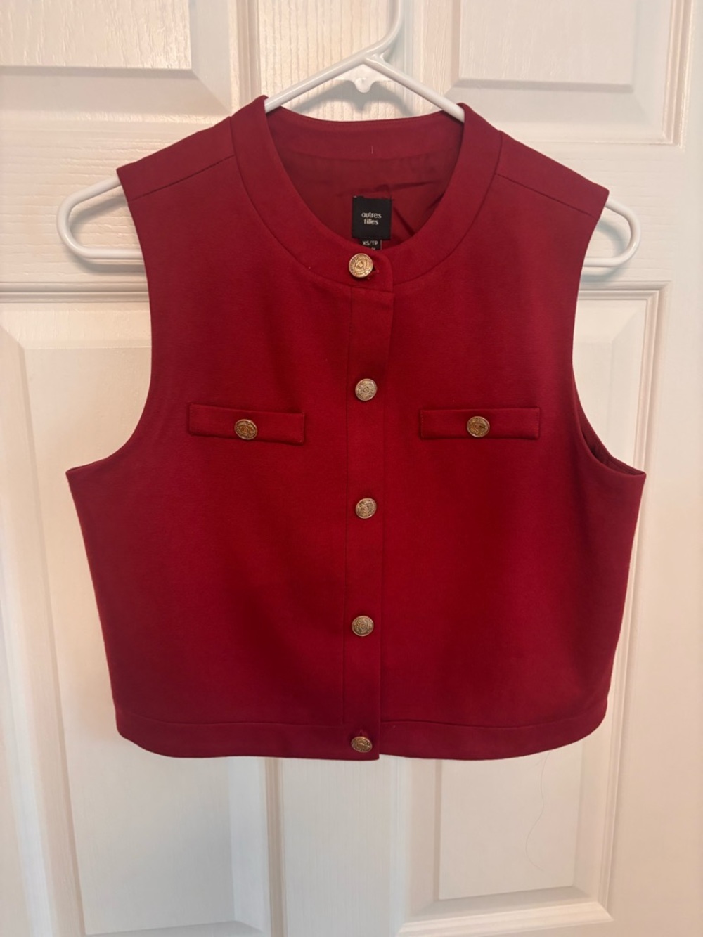 Autres Filles Sleeveless Red Button Front Vest